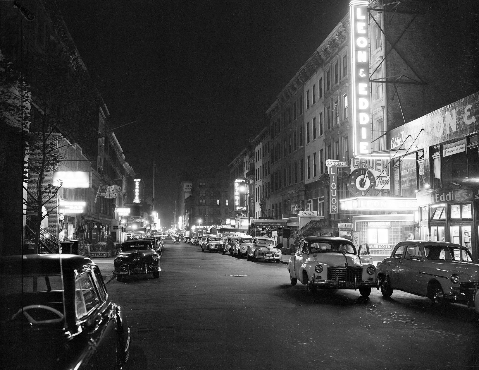 1949: NYC 52ND STREET